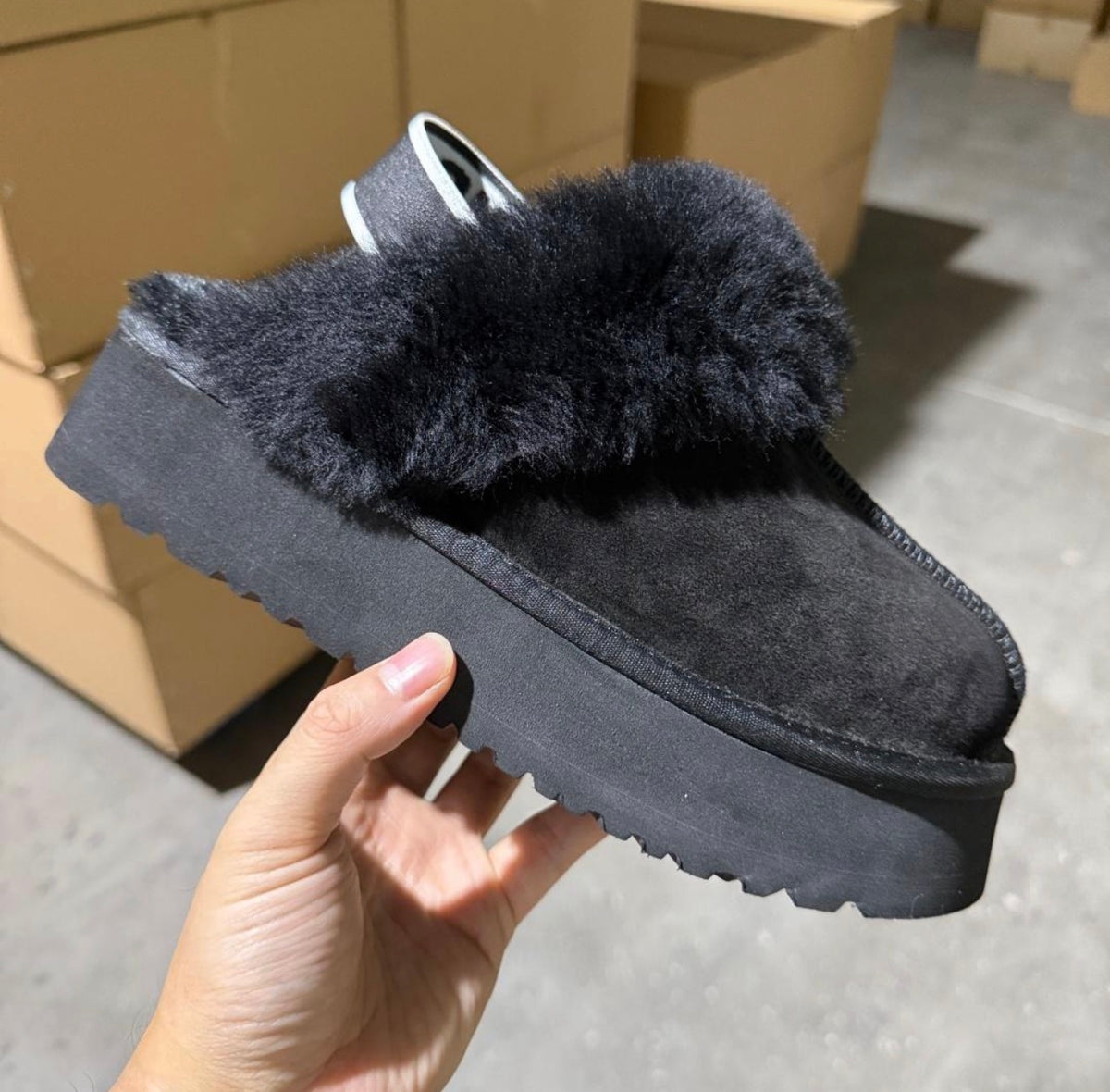 Uggé Slippers