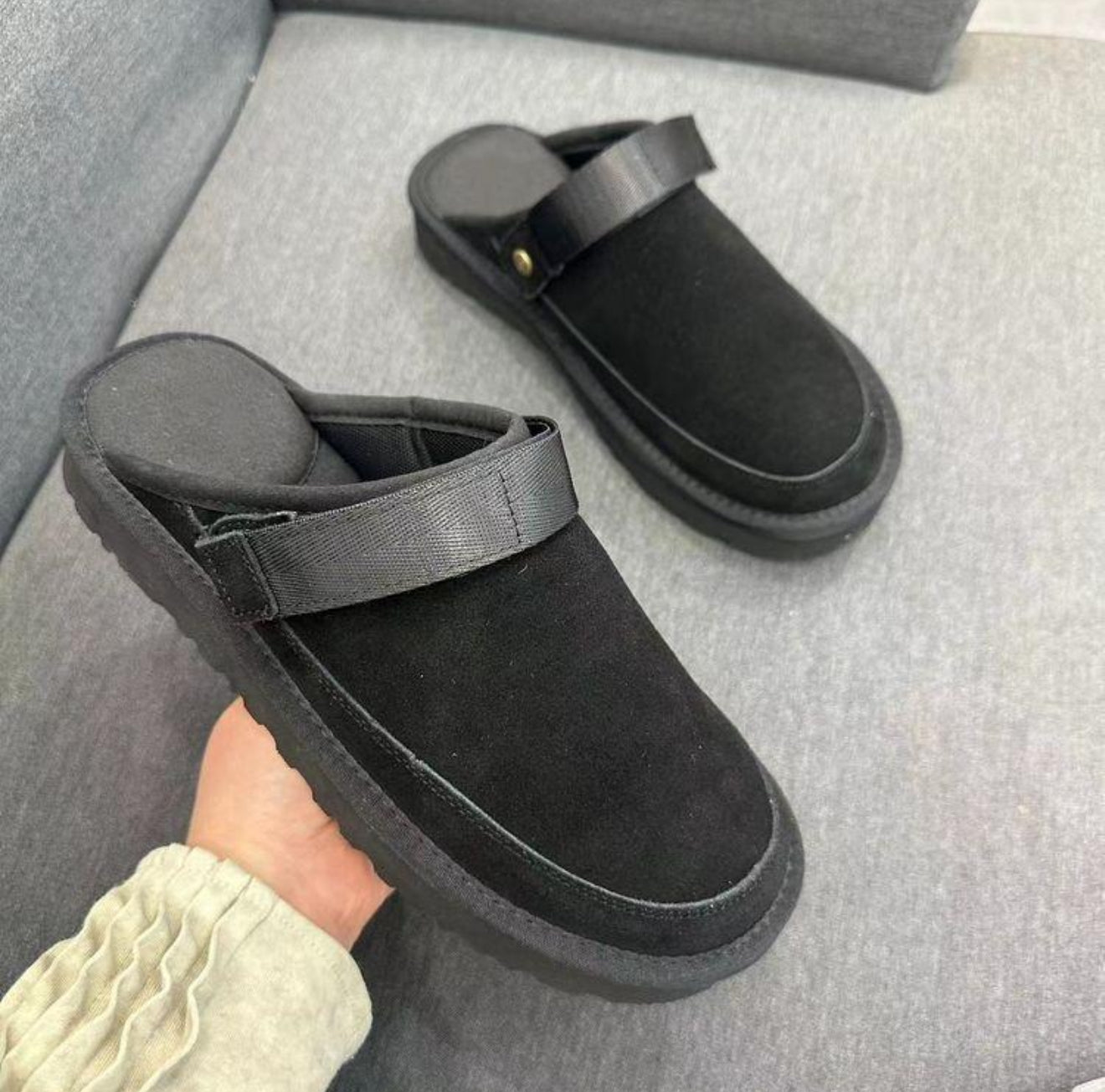 Uggé Sandals