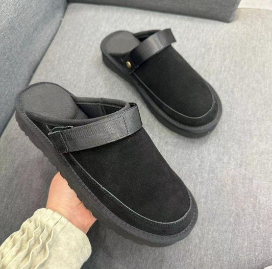 Uggé Sandals