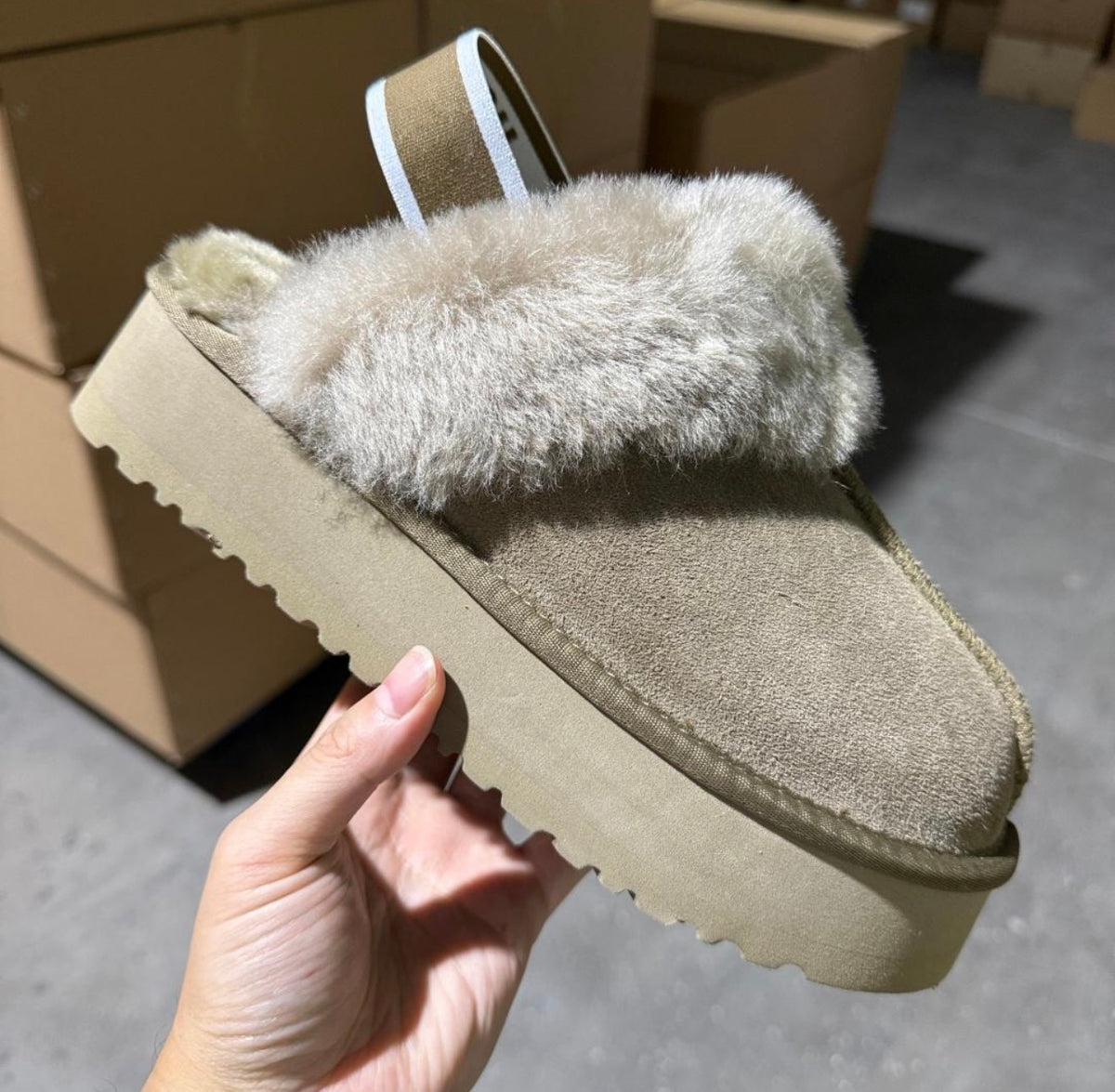 Uggé Slippers